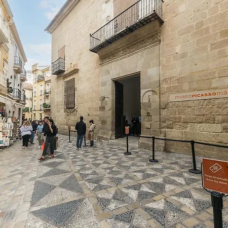 Homeclub Atico Con Terraza Junto A Museo Picasso III Malaga Exterior photo